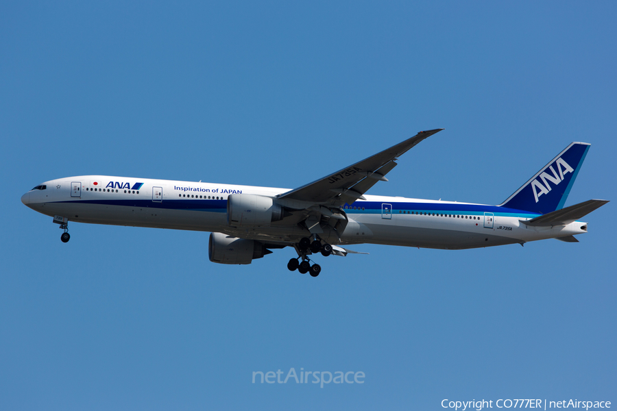 All Nippon Airways - ANA Boeing 777-381(ER) (JA735A) | Photo 60985