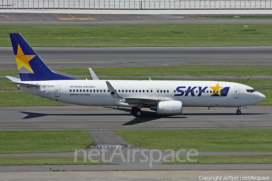 Skymark Airlines Boeing 737-86N (JA737R) | Photo 213657