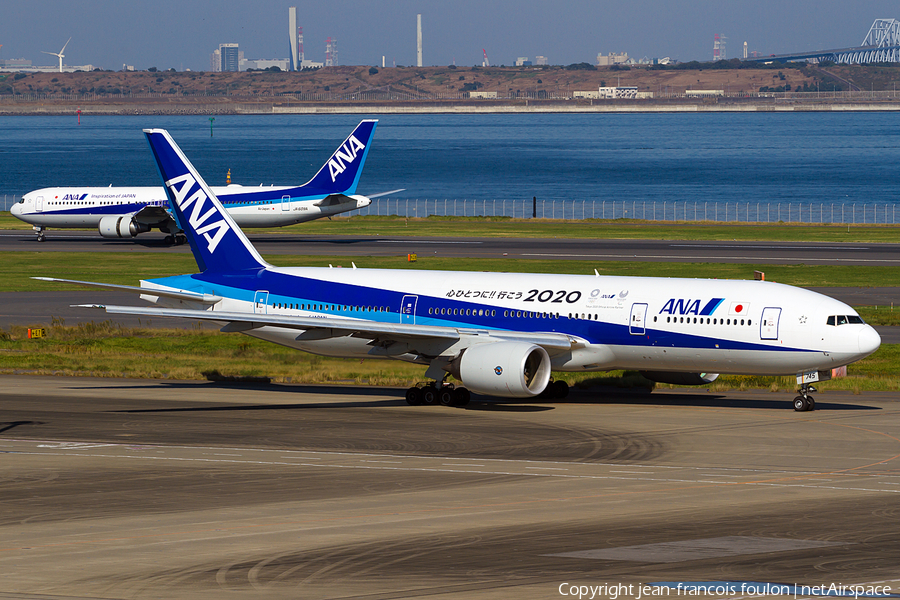 All Nippon Airways - ANA Boeing 777-281(ER) (JA745A) | Photo 130397
