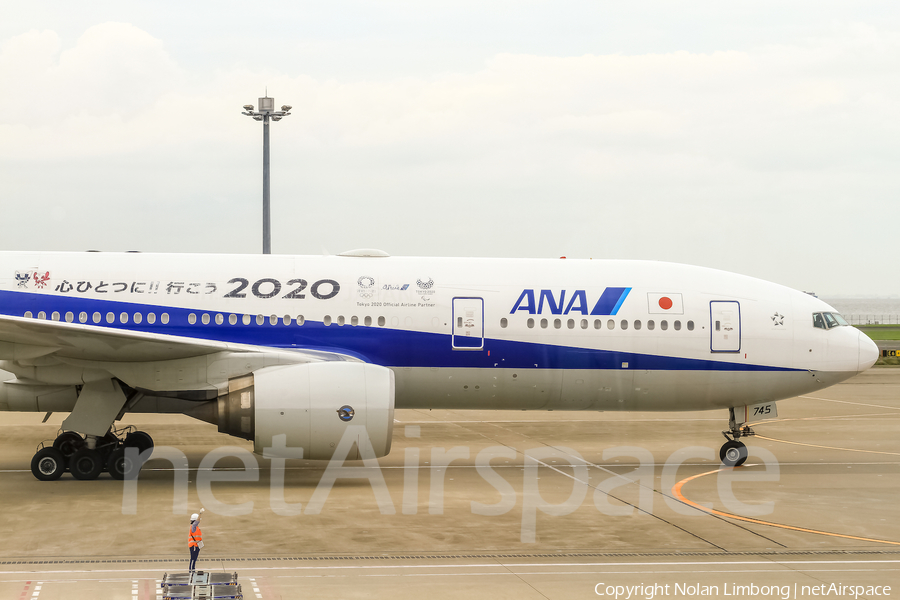 All Nippon Airways - ANA Boeing 777-281(ER) (JA745A) | Photo 427726