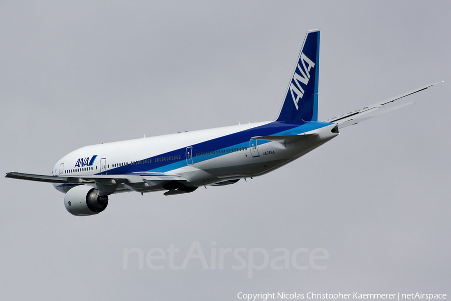 All Nippon Airways - ANA Boeing 777-281(ER) (JA745A) | Photo 31029