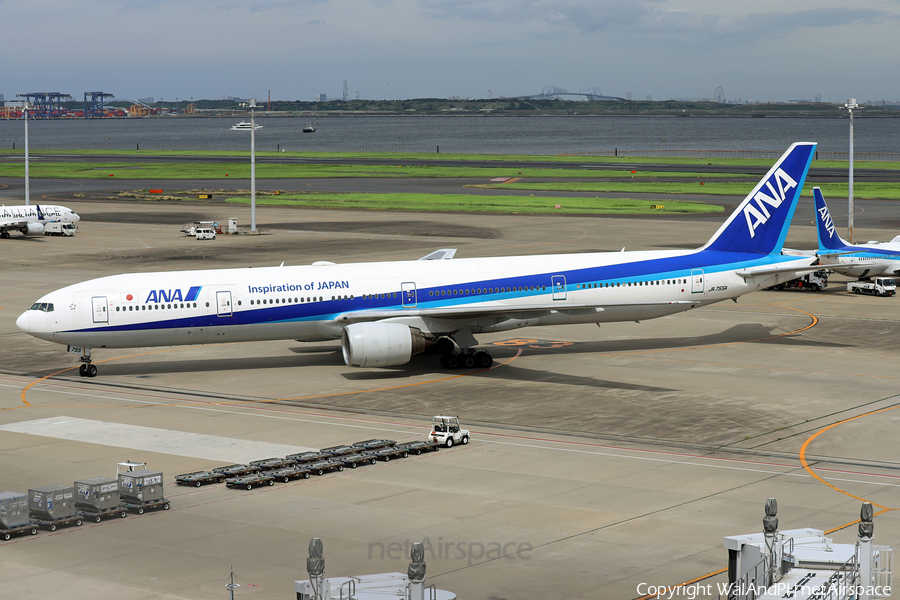 All Nippon Airways - ANA Boeing 777-381 (JA755A) | Photo 647558