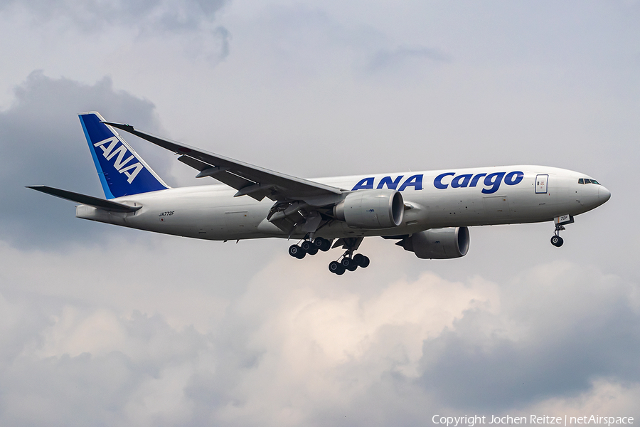 All Nippon Airways Cargo - ANA Cargo Boeing 777-F81 (JA772F) | Photo 391066