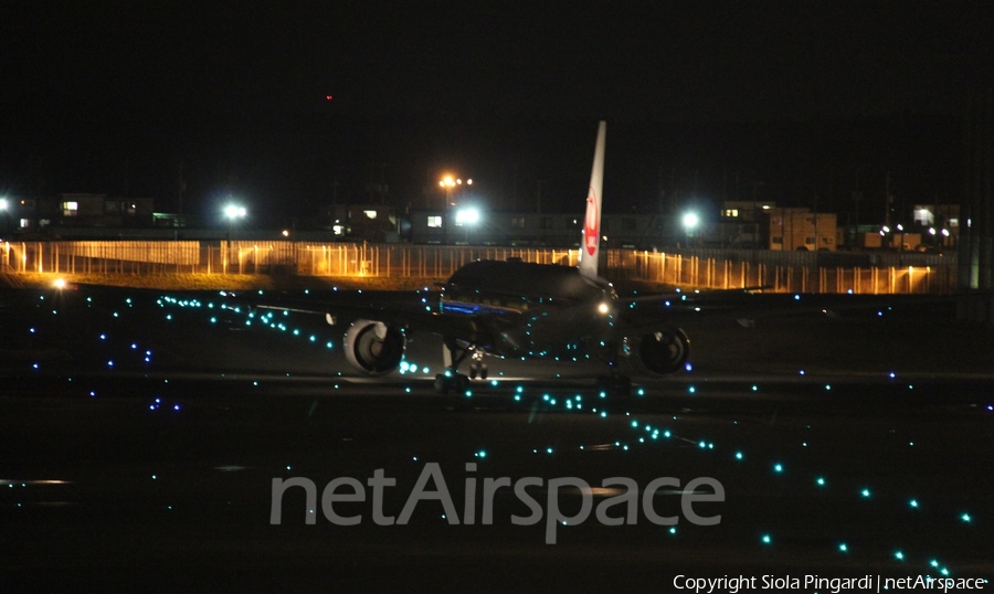 Japan Airlines - JAL Boeing 777-246(ER) (JA773J) | Photo 361156