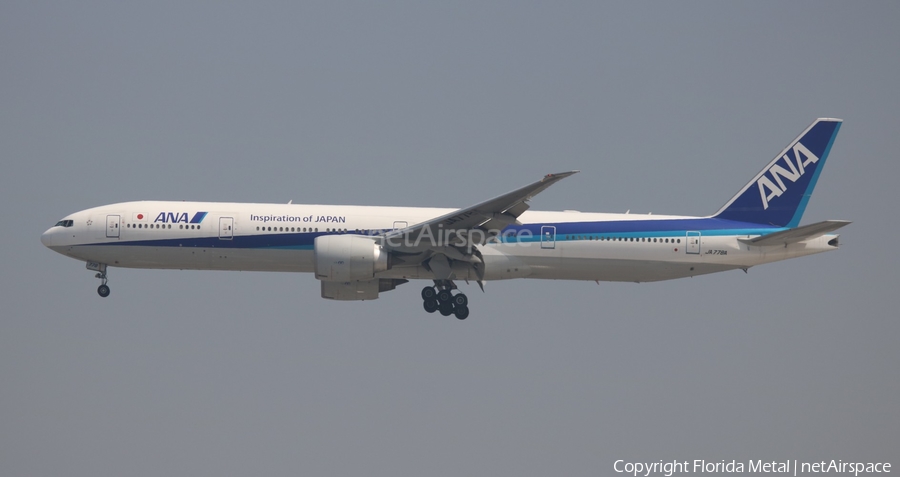 All Nippon Airways - ANA Boeing 777-381(ER) (JA778A) | Photo 321907
