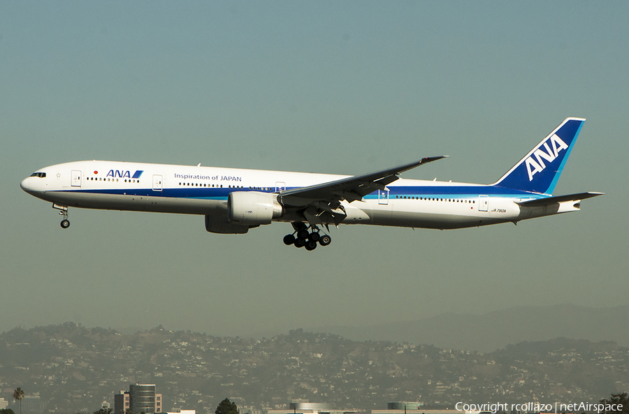 All Nippon Airways - ANA Boeing 777-381(ER) (JA780A) | Photo 360297