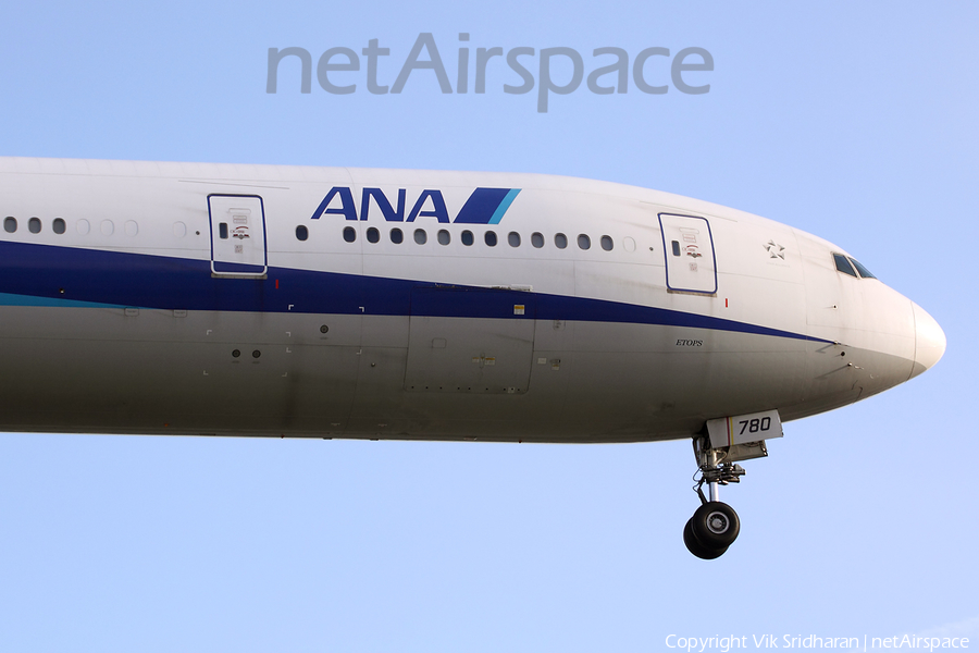 All Nippon Airways - ANA Boeing 777-381(ER) (JA780A) | Photo 45009