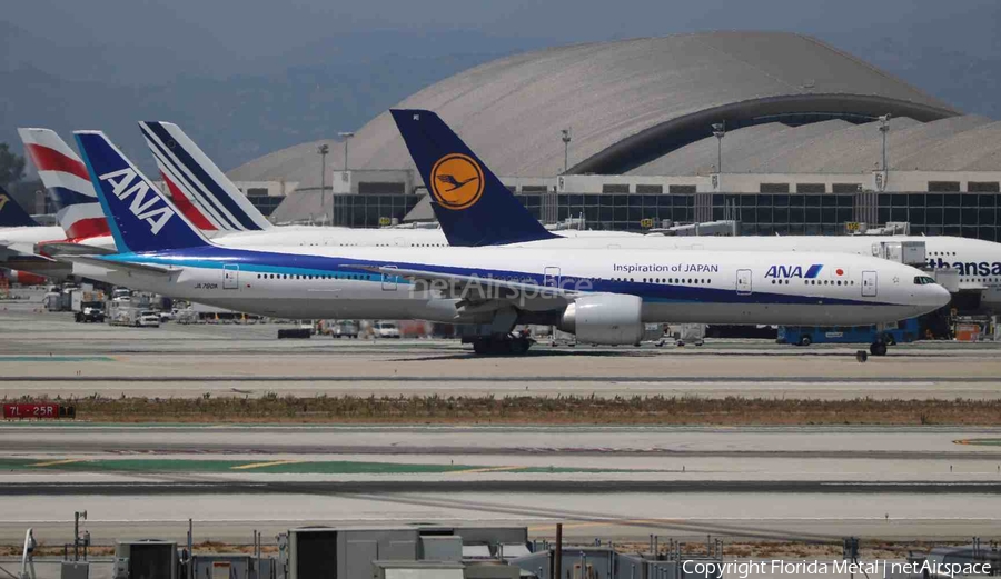 All Nippon Airways - ANA Boeing 777-381(ER) (JA780A) | Photo 608187