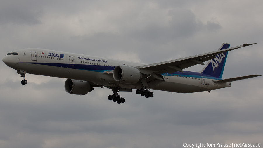 All Nippon Airways - ANA Boeing 777-381(ER) (JA784A) | Photo 328159