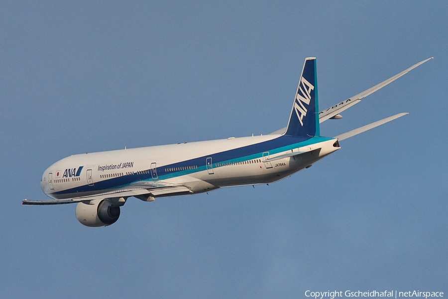 All Nippon Airways - ANA Boeing 777-381(ER) (JA784A) | Photo 49319