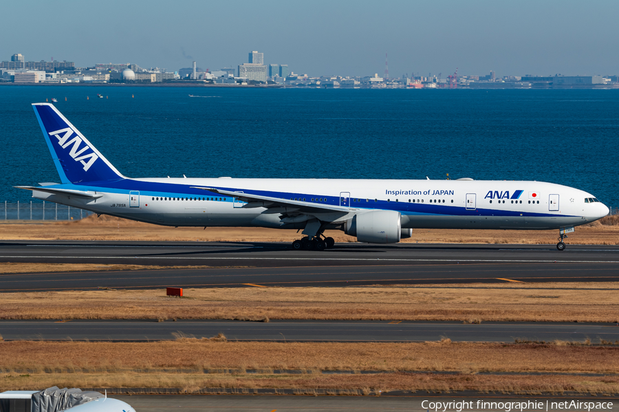 All Nippon Airways - ANA Boeing 777-381(ER) (JA785A) | Photo 607407