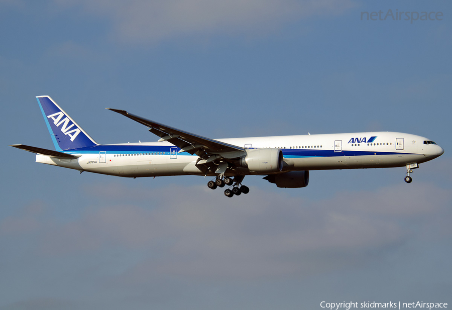 All Nippon Airways - ANA Boeing 777-381(ER) (JA785A) | Photo 22803