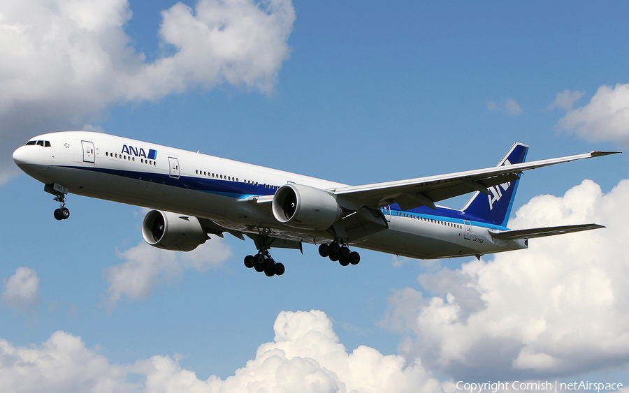 All Nippon Airways - ANA Boeing 777-381(ER) (JA785A) | Photo 2811