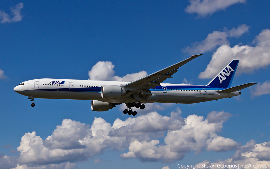 All Nippon Airways - ANA Boeing 777-381(ER) (JA785A) | Photo 295