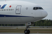 All Nippon Airways - ANA Boeing 777-381(ER) (JA786A) at  Frankfurt am Main, Germany