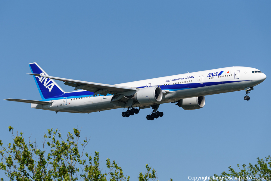 All Nippon Airways - ANA Boeing 777-381(ER) (JA786A) | Photo 463622