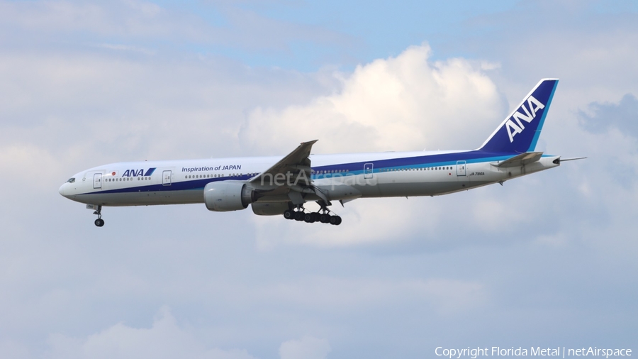 All Nippon Airways - ANA Boeing 777-381(ER) (JA786A) | Photo 548773