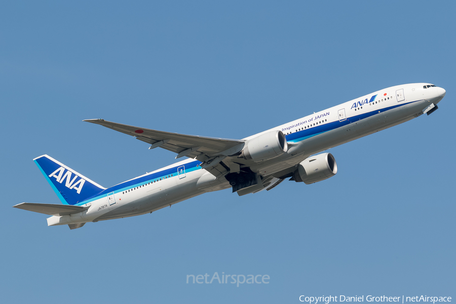 All Nippon Airways - ANA Boeing 777-381(ER) (JA787A) | Photo 112542