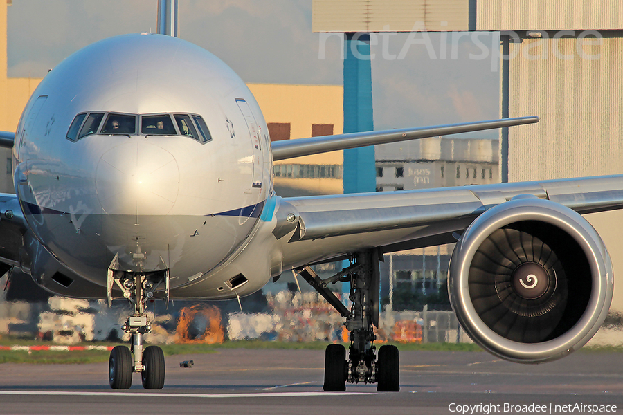 All Nippon Airways - ANA Boeing 777-381(ER) (JA787A) | Photo 7273