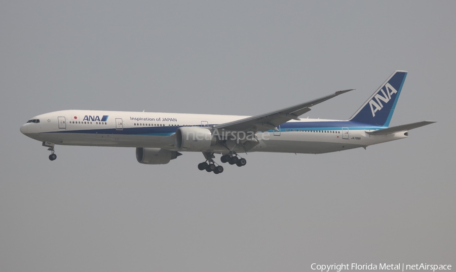 All Nippon Airways - ANA Boeing 777-381(ER) (JA788A) | Photo 322350
