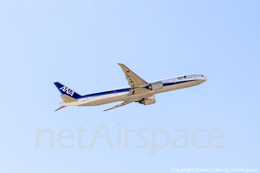 All Nippon Airways - ANA Boeing 777-381(ER) (JA788A) | Photo 468900