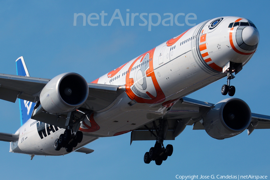 All Nippon Airways - ANA Boeing 777-381(ER) (JA789A) | Photo 125390