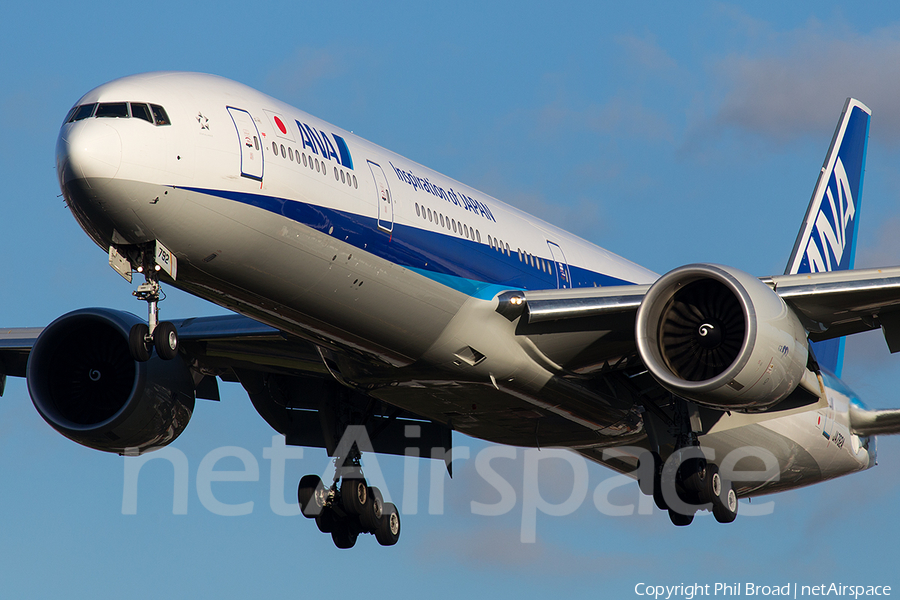 All Nippon Airways - ANA Boeing 777-381(ER) (JA792A) | Photo 100180