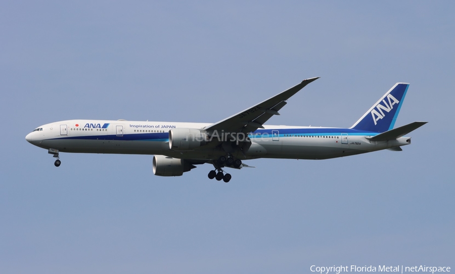 All Nippon Airways - ANA Boeing 777-381(ER) (JA792A) | Photo 647815
