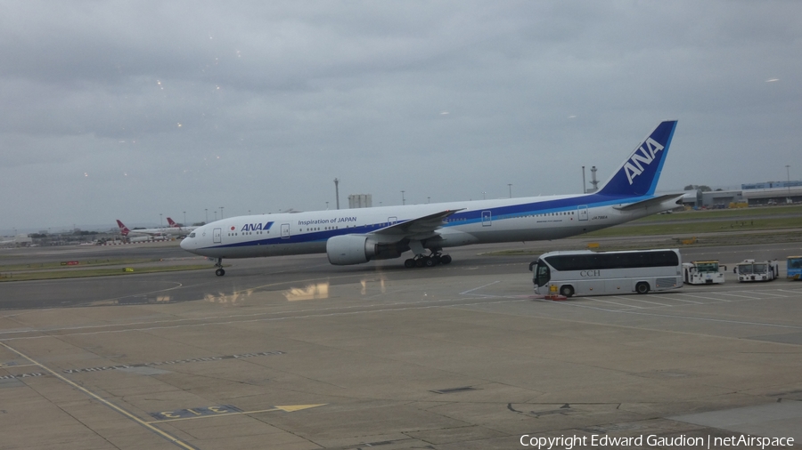 All Nippon Airways - ANA Boeing 777-381(ER) (JA796A) | Photo 643295