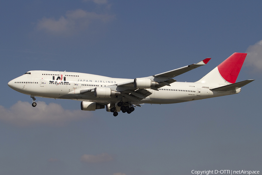 Japan Airlines - JAL Boeing 747-446 (JA8088) | Photo 336547