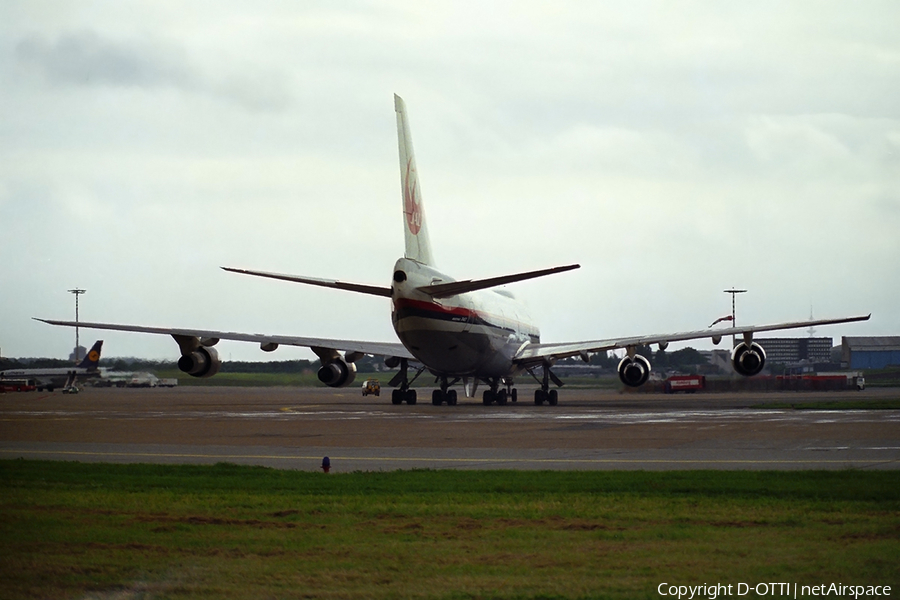 Japan Airlines - JAL Boeing 747-246B (JA8113) | Photo 201066