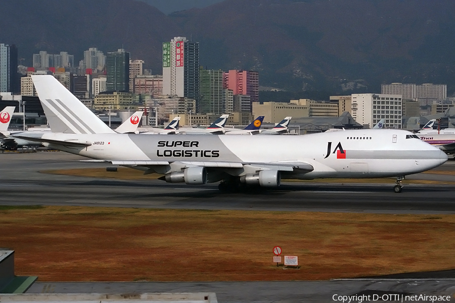 Japan Airlines Cargo Boeing 747-246F(SCD) (JA8123) | Photo 168557