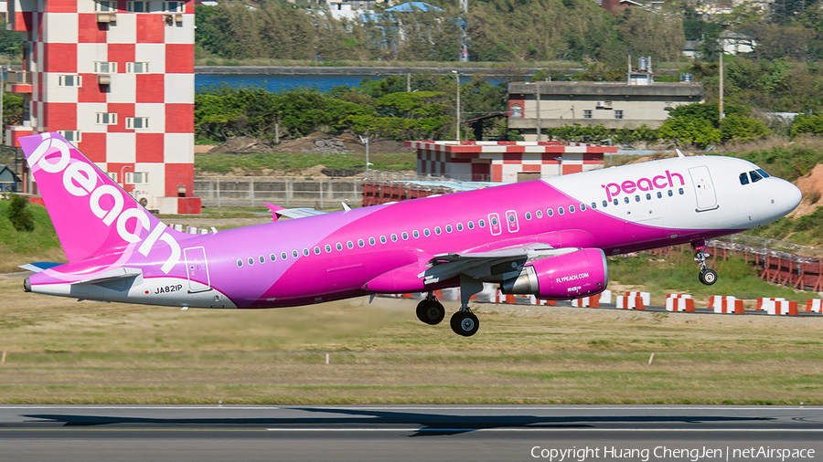Peach Airbus A320-214 (JA821P) | Photo 657793