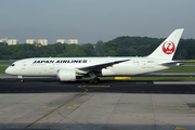 Japan Airlines - JAL Boeing 787-8 Dreamliner (JA822J) at  Singapore - Changi, Singapore