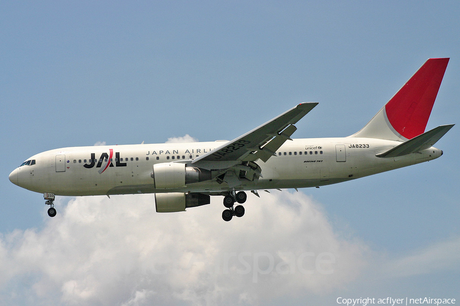 Japan Airlines - JAL Boeing 767-246 (JA8233) | Photo 367037