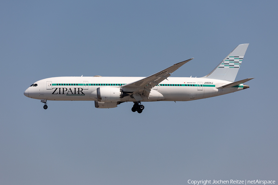 ZIPAIR Boeing 787-8 Dreamliner (JA824J) | Photo 536246