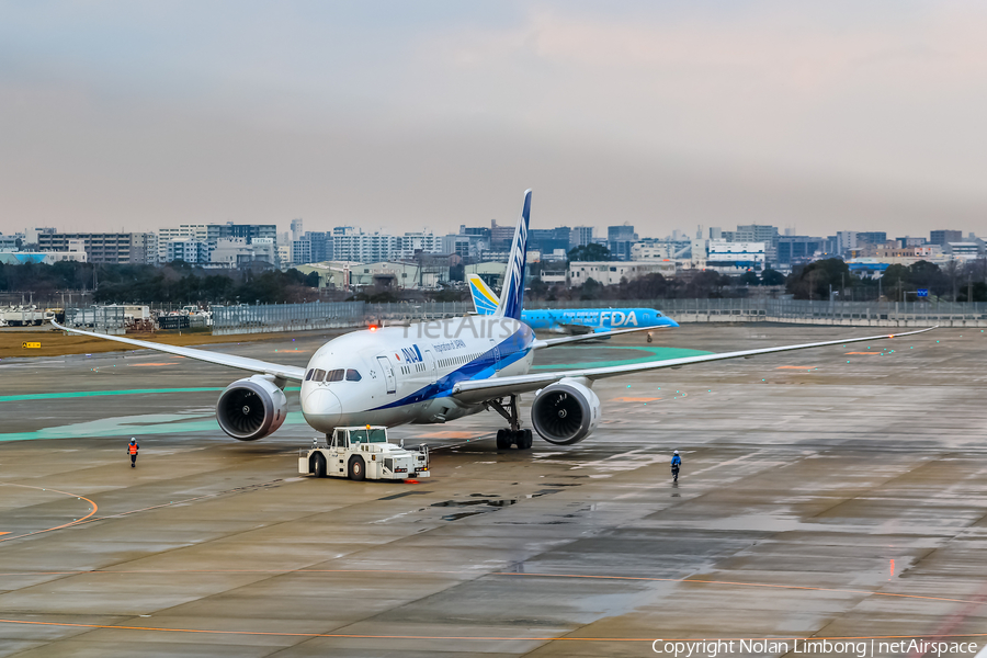 All Nippon Airways - ANA Boeing 787-8 Dreamliner (JA825A) | Photo 599497