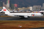 Japan Airlines - JAL Boeing 767-346 (JA8264) at  Hong Kong - Kai Tak International (closed), Hong Kong