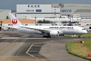 Japan Airlines - JAL Boeing 787-8 Dreamliner (JA828J) at  Taipei - Taoyuan, Taiwan