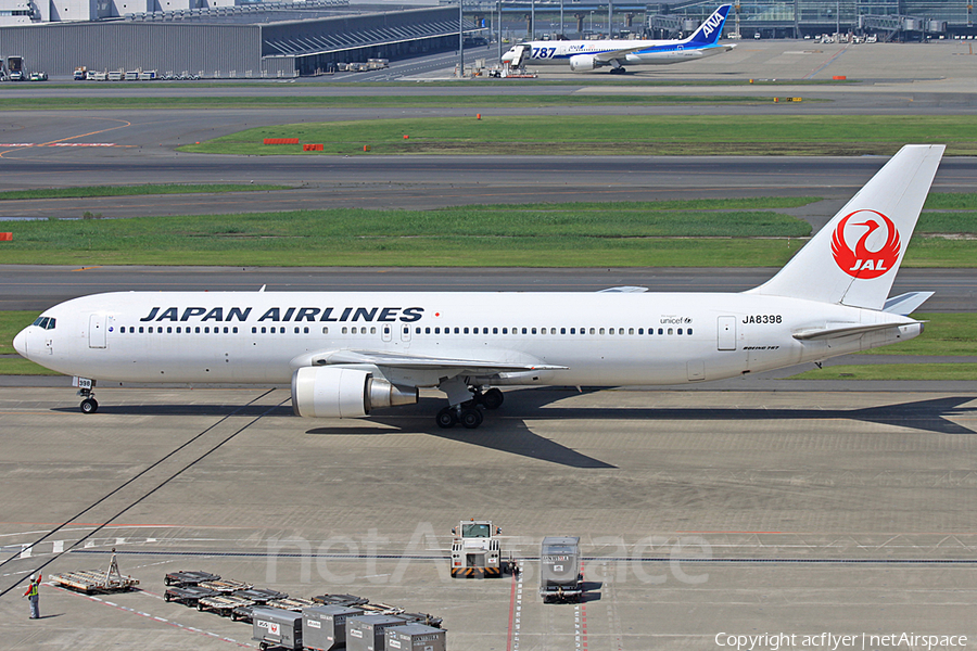 Japan Airlines - JAL Boeing 767-346 (JA8398) | Photo 284194