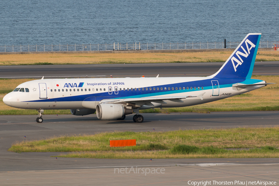 All Nippon Airways - ANA Airbus A320-211 (JA8400) | Photo 78880