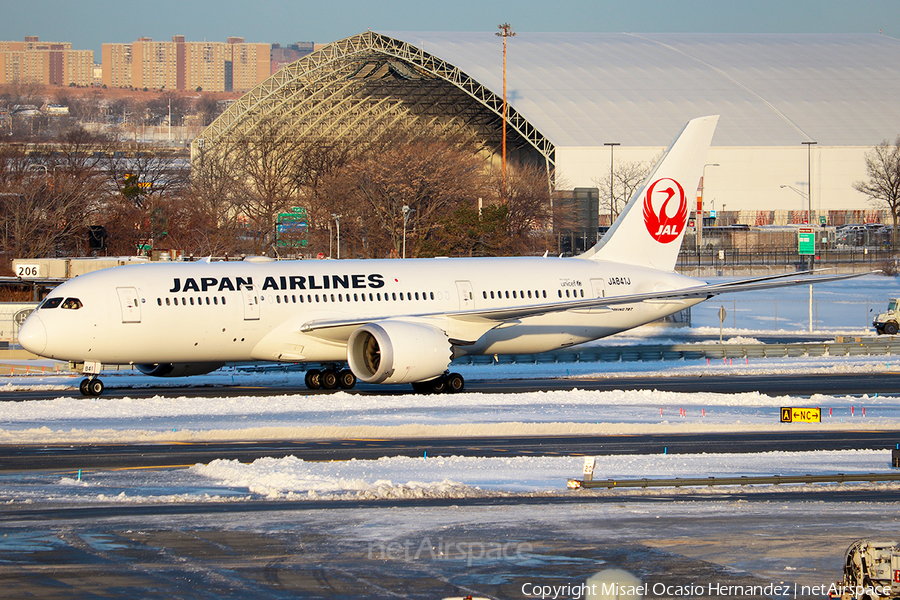 Japan Airlines - JAL Boeing 787-8 Dreamliner (JA841J) | Photo 150219