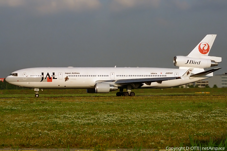 Japan Airlines - JAL McDonnell Douglas MD-11 (JA8587) | Photo 151360