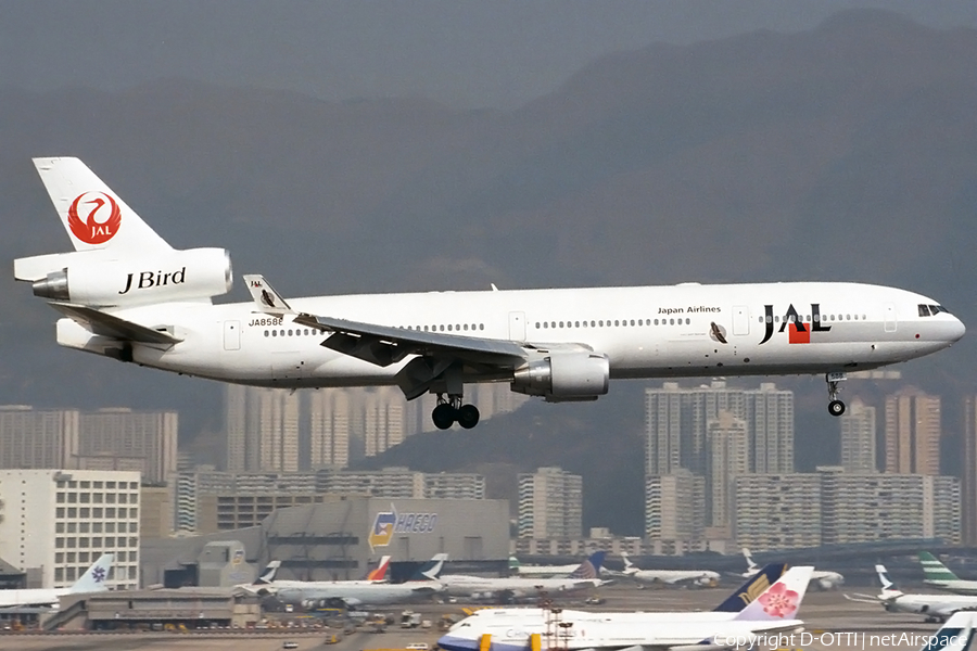 Japan Airlines - JAL McDonnell Douglas MD-11 (JA8588) | Photo 157560