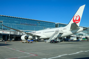 Japan Airlines - JAL Boeing 787-9 Dreamliner (JA861J) at  Frankfurt am Main, Germany