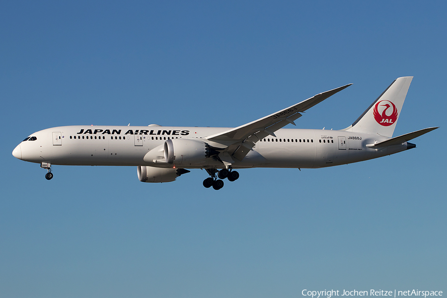 Japan Airlines - JAL Boeing 787-9 Dreamliner (JA868J) | Photo 193329