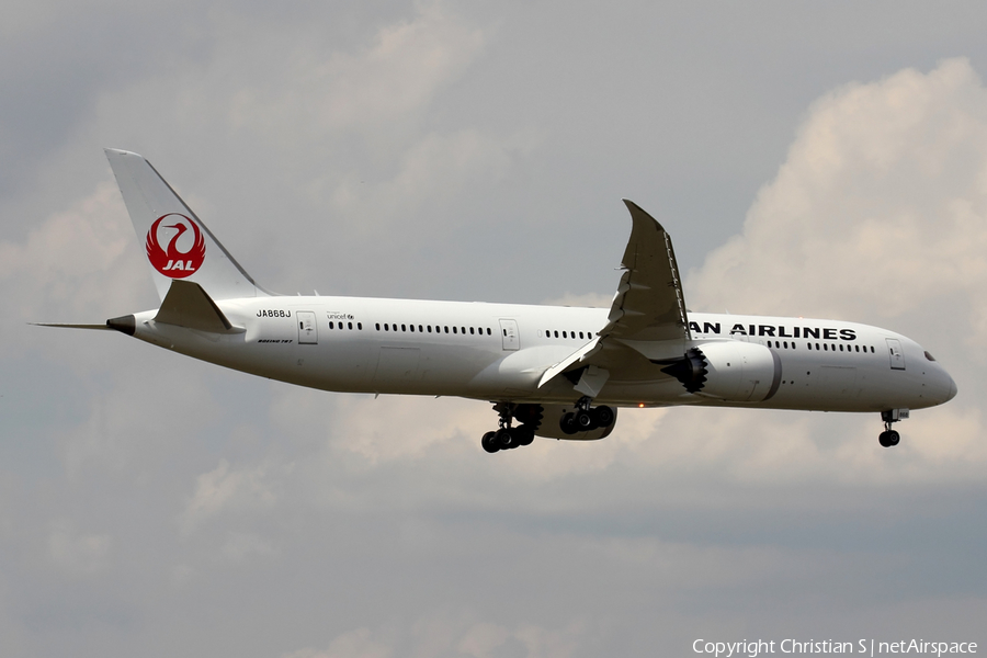 Japan Airlines - JAL Boeing 787-9 Dreamliner (JA868J) | Photo 339592
