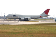 Japan Airlines - JAL Boeing 747-446 (JA8909) at  Lisbon - Portela, Portugal