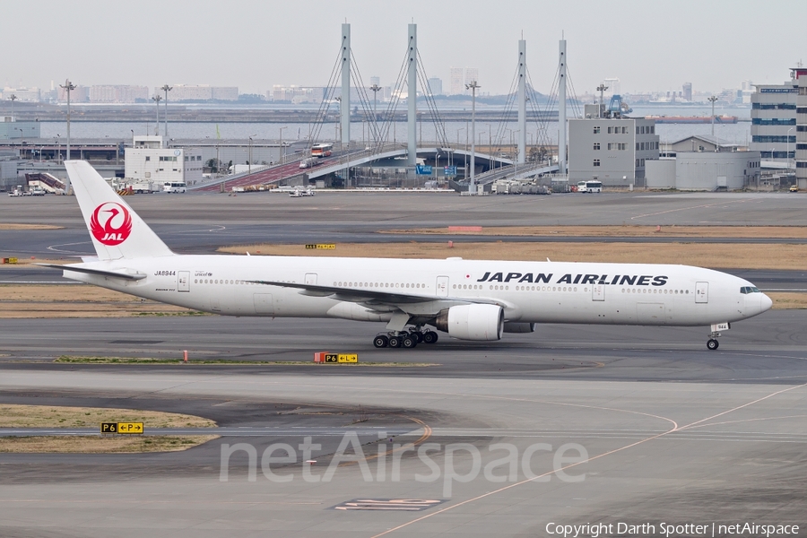 Japan Airlines - JAL Boeing 777-346 (JA8944) | Photo 204623