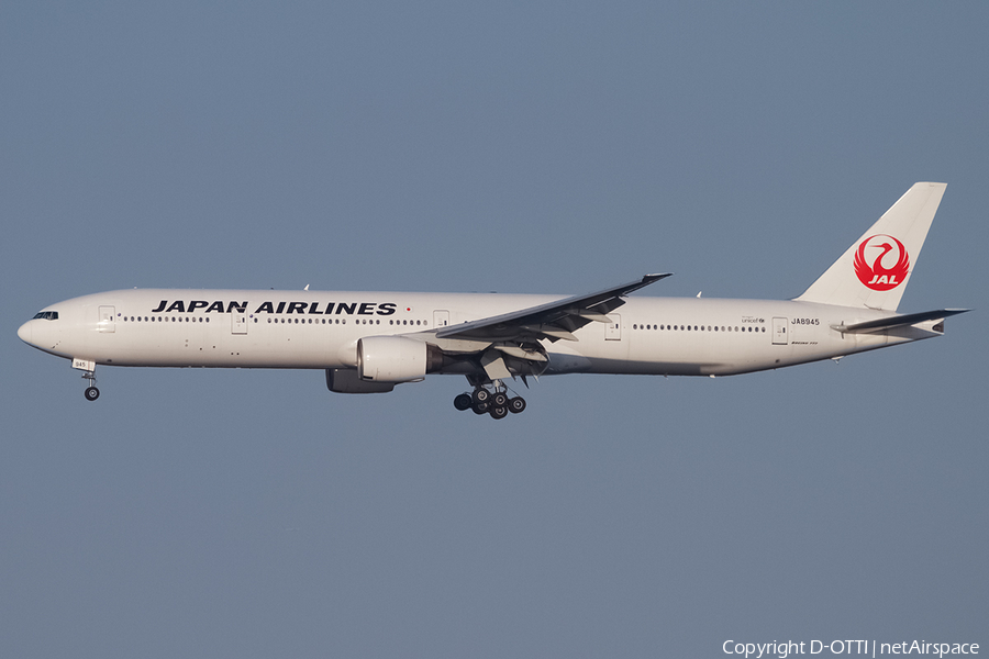 Japan Airlines - JAL Boeing 777-346 (JA8945) | Photo 418694